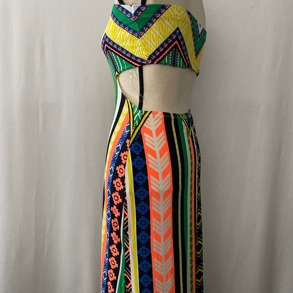 Dress - Picture 3 of 4